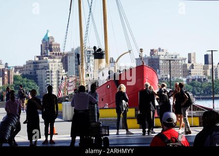 Pier 17 South Street Seaport Manhattan NYC Banque D'Images