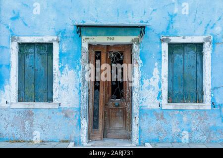 Les maisons colorées de Burano, Venice Lagoon, Venise Italie Banque D'Images
