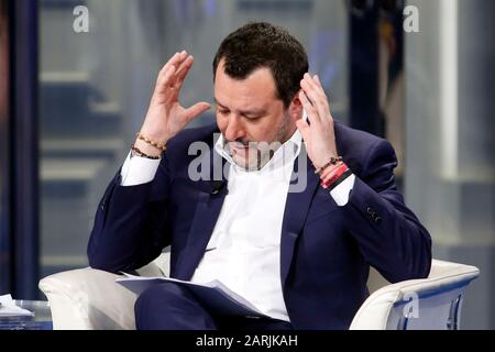 Roma, Italie. 28 janvier 2020. Matteo Salvini Rome 28 Janvier 2020. Le secrétaire de la fête Lega Nord apparaît en tant qu'invité à la télévision Porta a Porta Foto Samantha Zucchi Insidefoto Credit: Insidefoto srl/Alay Live News Banque D'Images