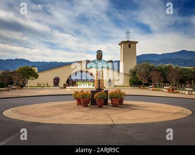 Napa, Californie, États-Unis d'Amérique - le 12 janvier 2016 : l'entrée de la Robert Mondavi Winery à Napa, Californie Banque D'Images