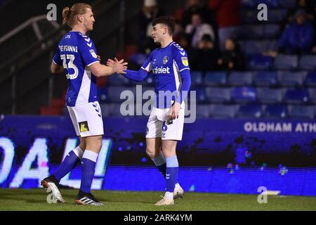 Oldham, Royaume-Uni. 28 janvier 2020. Oldham, ANGLETERRE - 28 JANVIER Jonny Smith, d'Oldham Athletic, célèbre son premier but de côtés lors du match de la Sky Bet League 2 entre Oldham Athletic et Mansfield Town à Boundary Park, Oldham, le mardi 28 janvier 2020. (Crédit: Eddie Garvey | Mi News) Crédit: Mi News & Sport /Alay Live News Banque D'Images