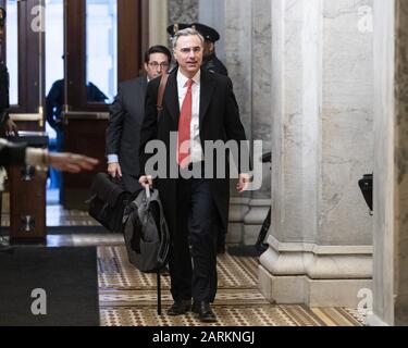 Washington, DC, États-Unis. 28 janvier 2020. 28 janvier 2020 - Washington, DC, États-Unis: .PAT CIPOLLONE, avocat de la Maison Blanche, arrive au procès de destitution du Sénat. Crédit: Michael Brochstein/Zuma Wire/Alay Live News Banque D'Images