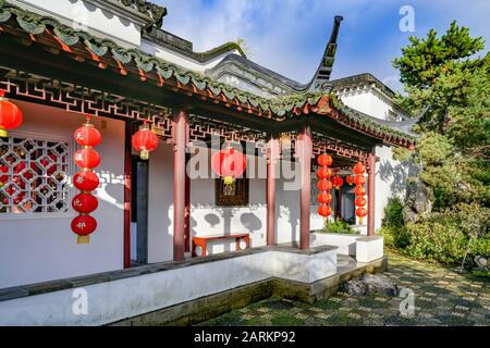 Lanternes Rouges Chinoises, Dr Sun-YAt Sen Classical Garden, Chinatown, Vancouver (Colombie-Britannique), Canada Banque D'Images