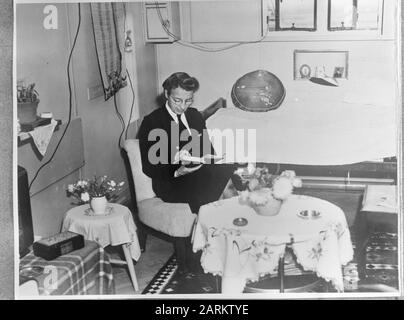 Navire de l'hôpital le navire de l'hôpital Orange quitte Melbourne pour une mission de sauvetage à Batavia. Date : 22 Octobre 1945 Lieu : Australie Mots Clés : Expédition Banque D'Images