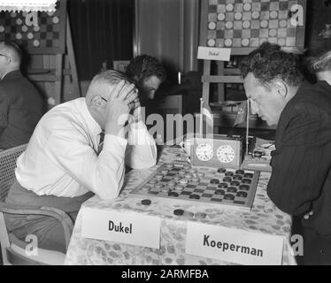 Sixième manche des épreuves du Championnat du monde, Dukel dans son parti contre Koepermanence Date: 20 octobre 1960 mots clés: Barrages, PARTIS, rondes, championnats du monde Nom de personne: Koepermanence Banque D'Images