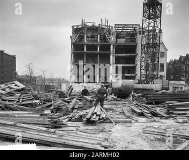 Démolition du complexe de la fabrique de farine Holland au Zoutkeetsgracht à Amsterdam Date: 13 mars 1961 lieu: Amsterdam, Noord-Holland mots clés: Démolition Banque D'Images