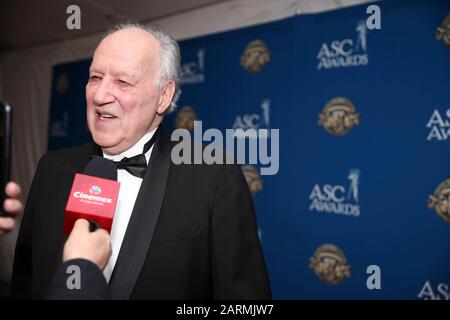 Werner Herzog assiste à la 34ème édition annuelle des prix ASC de la Société américaine des cinémagraphes à Ray Dolby Ballroom à Los Angeles, Californie, États-Unis, le 25 janvier 2020. Banque D'Images