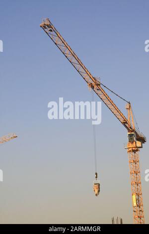 Le centre commercial de la villa lorsqu'il a commencé avec la construction pendant la phase initiale de construction en 2009, Moreleta Park, Pretoria/Thswane, Gauteng, South Afr Banque D'Images