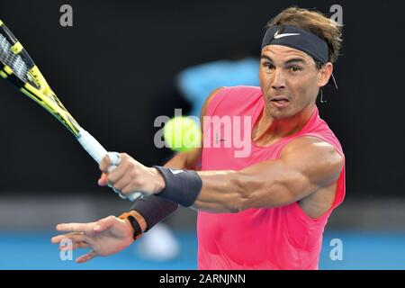 29 janvier 2020: 1ère graine RAFAEL NADAL (ESP) en action contre la 5ème graine DOMINIC THIEM (AUT) sur Rod laver Arena dans un match de carrière Simple pour Homme le jour 10 de l'Open d'Australie 2020 à Melbourne, Australie. Sydney Low/Cal Sport Media Banque D'Images