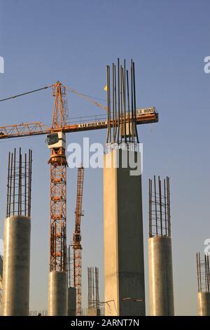 Le centre commercial de la villa lorsqu'il a commencé avec la construction pendant la phase initiale de construction en 2009, Moreleta Park, Pretoria/Thswane, Gauteng, South Afr Banque D'Images