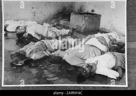 Magelang dans la prison de Magelang, les républicains ont massacré 31 personnes sans procès. La plupart d'entre eux ont été abattus avec des tirs de mousqueton, tandis que certains ont été mis à mort par des balles factices, provoquant d'horribles mutilations. Ni les victimes ni leurs proches ne savaient pourquoi les personnes concernées ont été arrêtées Date: 22 décembre 1948 lieu: Indonésie, Java, Magelang, Hollandais-Indies Banque D'Images