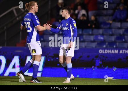 Oldham, Royaume-Uni. 28 janvier 2020. Oldham, ANGLETERRE - 28 JANVIER Jonny Smith, d'Oldham Athletic, célèbre son premier but de côtés lors du match de la Sky Bet League 2 entre Oldham Athletic et Mansfield Town à Boundary Park, Oldham, le mardi 28 janvier 2020. (Crédit: Eddie Garvey | Mi News) Crédit: Mi News & Sport /Alay Live News Banque D'Images