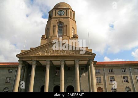 Statue du chef Tshwane devant l'hôtel de ville de Pretoria, place Pretorius, Pretoria/Tshwane Central, Gauteng, Afrique du Sud. Banque D'Images