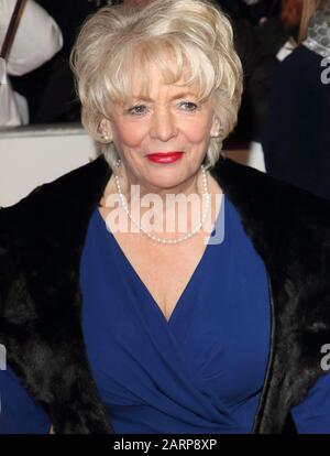 Londres, Royaume-Uni. 28 janvier 2020. Alison Steadman assiste aux National Television Awards 2020 à l'O2 Arena de Londres. Crédit: Sopa Images Limited/Alay Live News Banque D'Images