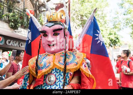 Capitale fédérale, Buenos Aires / Argentine; 25 janvier 2020: Grand Bouddha de l'association civile taïwanaise en Argentine, au festival du nouvel an chinois Banque D'Images