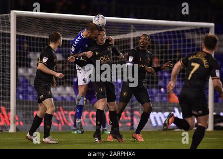 Oldham, Royaume-Uni. 28 janvier 2020. Oldham, ANGLETERRE - 28 JANVIER David Wheater d'Oldham Athletic pendant le match de Sky Bet League 2 entre Oldham Athletic et Mansfield Town à Boundary Park, Oldham le mardi 28 janvier 2020. (Crédit: Eddie Garvey | Mi News) Crédit: Mi News & Sport /Alay Live News Banque D'Images