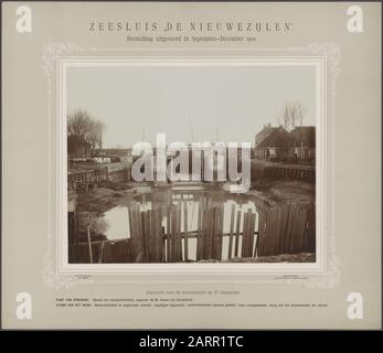 Zeesluis de Nieuwezijlen réparation effectuée en septembre-décembre 1900. Point d'inclusion : à l'intérieur de la barrière interne, environ 60 M à l'intérieur de l'avant. État du travail: Instortebed and Battle Sills Completed; Battle styles mis à jour; version inférieure Date: 10 décembre 1900 lieu: Groningue (Prov.), Nieuwe Statenzijl, Reiderland mots clés: Hydraulique Engineering, Sea locks Banque D'Images