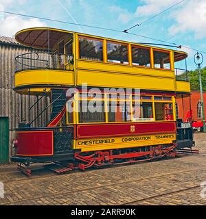 Travaux Aériens le tramway électrique à Crich Tramway Village Banque D'Images