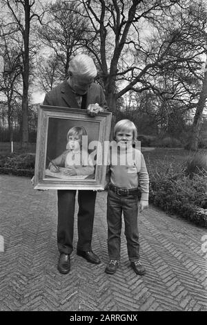 Peinture de Prince Willem Alexander pour le sixième anniversaire, Willem-Alexander à la peinture Date : 16 avril 1973 mots clés : peintures, anniversaires Nom personnel : Willem-Alexander, Prins van Oranje Banque D'Images