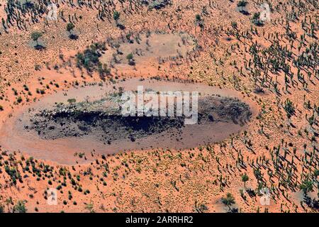 L'Australie, NT, vue aérienne sur outback paysage autour de Alice Springs Banque D'Images