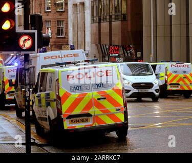 Glasgow, Écosse, Royaume-Uni, 29 janvier 2020 : Une Présence policière Énorme en tant qu'homme chinois a été vue à l'arrière d'un camion de police dans la rue du Nil occidental dans le centre-ville. Copywrite Gerard Ferry/ Alay Live News Banque D'Images