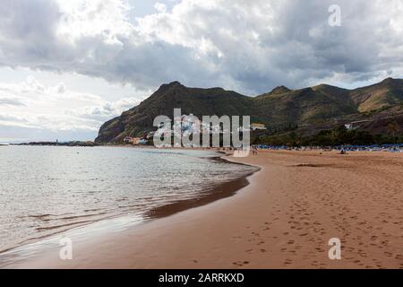 vue sur la plage le long de san andres, tenerife Banque D'Images