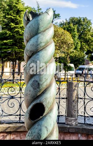 L'ancienne colonne grecque Serpent à l'Hippodrome d'Istanbul, en Turquie Banque D'Images