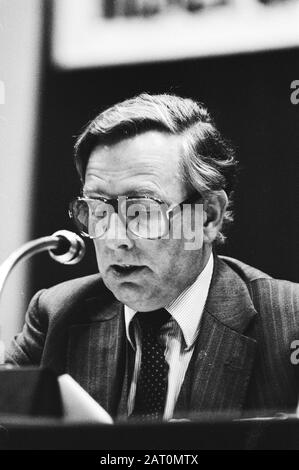 Congrès VVD à Breda; Korthals Altes (nouveau président) et Van Riel (r