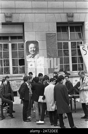 France. Sorbonne occupé par les étudiants Date: 28 mai 1968 lieu: France mots clés: Étudiants, professions Nom de l'établissement: Sorbonne Banque D'Images