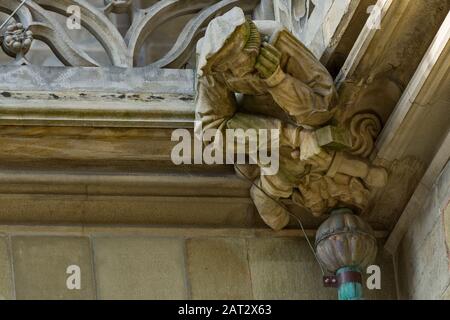 Gargoyle sur le toit de la cathédrale de Berne, Suisse Banque D'Images