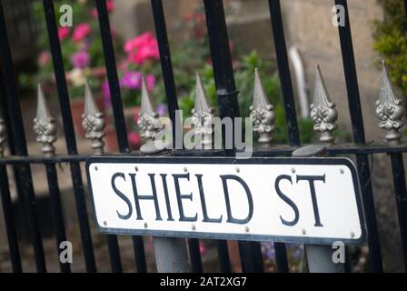 Panneau de rue Shield, Allendale, Northumberland Banque D'Images