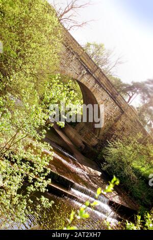 Pont au-dessus de la rivière Allen, Allendale, Northumberland Banque D'Images