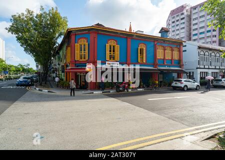 Singapour. Janvier 2020. Maisons colorées dans Le quartier De Little India Banque D'Images