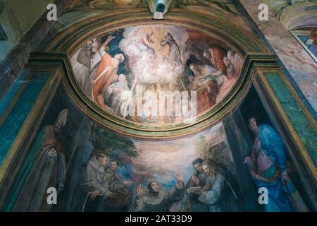 Rome, Italie - 29 décembre 2019: Vue sur une fresque à l'intérieur du XVe siècle Chiesa di San Pietro in Montorio Banque D'Images