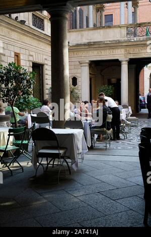 Ristorante il Salumaio di Montenapoleone restaurant, Quadrilatero della moda, place de la mode ou Via Montenapoleone quartier de la mode, Milan, Lombardie, Banque D'Images