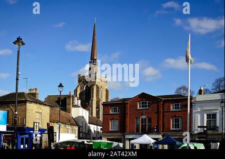 Stowmarket, Royaume-Uni - 9 janvier 2020 : vue sur l'église St pierre et St Mary du marché de Stowmarket, Suffolk Banque D'Images