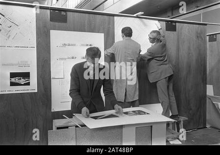 Organisation de l'exposition Concours de l'Hôtel de Ville Date: 20 mars 1969 mots clés: Concours, mairie, expositions Banque D'Images