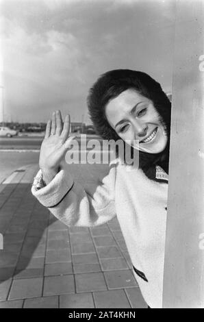 Joan Haanappel avec Viennese IJsrevue à Schiedam Date : 8 février 1967 lieu : Schiedam, Hollande-Méridionale mots clés : Revues, patinage Nom personnel : Haanappel, Joan Banque D'Images