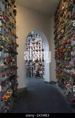Cimetière Majeur, Musocco, Milan, Lombardie, Italie, Europe Banque D'Images