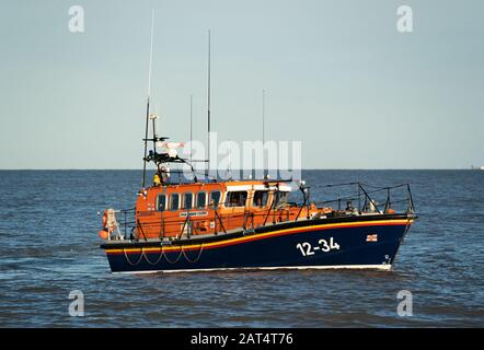 Aldeburgh Lifeboat - Rnlb Freddie Cooper. Aldeburgh, Suffolk Banque D'Images