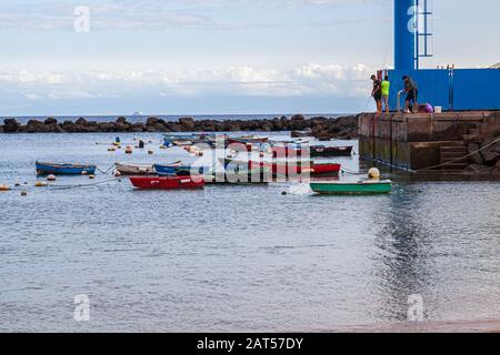 bateaux sur la côte de l'atlantique san andres tenerife Banque D'Images