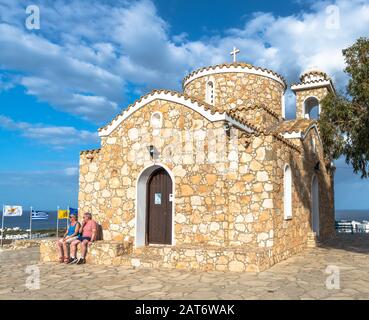 Protaras, Chypre - octobre 6. 2019. L'église Saint-Nicolas Banque D'Images Protaras, Chypre - octobre 6. 2019. L'église Saint-Nicolas Banque D'Images
