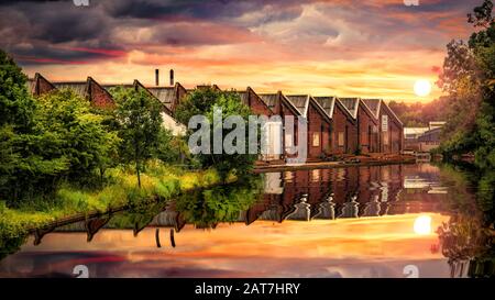 Steel Town Sunset, Rotherham South Yorkshire, Royaume-Uni. Banque D'Images