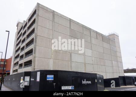 Parking Ballymore de plusieurs étages sur Dock Road, Brentford, Middlesex, Royaume-Uni Banque D'Images