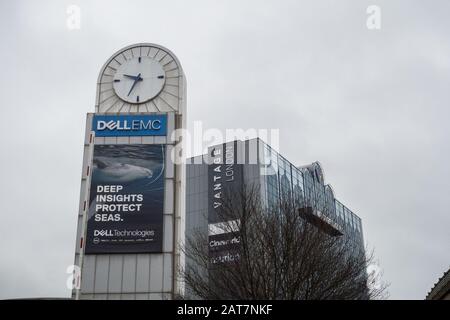 L'emblématique tour Dell EMC, Great West Road, Brentford, London, TW8 Banque D'Images