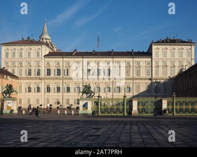 Turin, ITALIE - VERS JANVIER 2020: Palazzo Reale (traduction Palais Royal) Banque D'Images