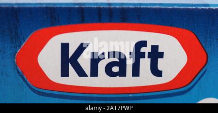 Chicago, États-Unis - VERS DÉCEMBRE 2019: Kraft signe sur paquet de mayonnaise Banque D'Images