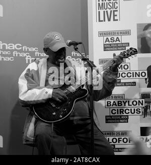 Lucky Peterson live performance pour les sessions du Nice Jazz Festival pour présenter son nouvel album '50 - Just Warming Up'. Banque D'Images