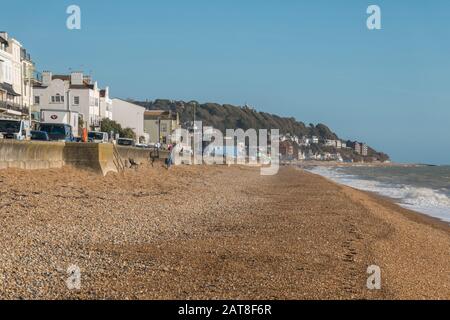 Sandgate Beach, Esplanade, A259, Saxon Shore Way, Sandgate, Folkestone, Kent Banque D'Images