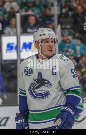 Vancouver Canucks Centre Bo Horvat (53) lors d'un match de hockey de la LNH contre les requins de San José, le mercredi 29 janvier 2020, à San Jose, en Californie, Les Canucks ont battu les requins 5-2. (Photo par IOS/ESPA-Images) Banque D'Images